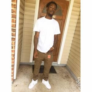 Meet your Posher, Dee